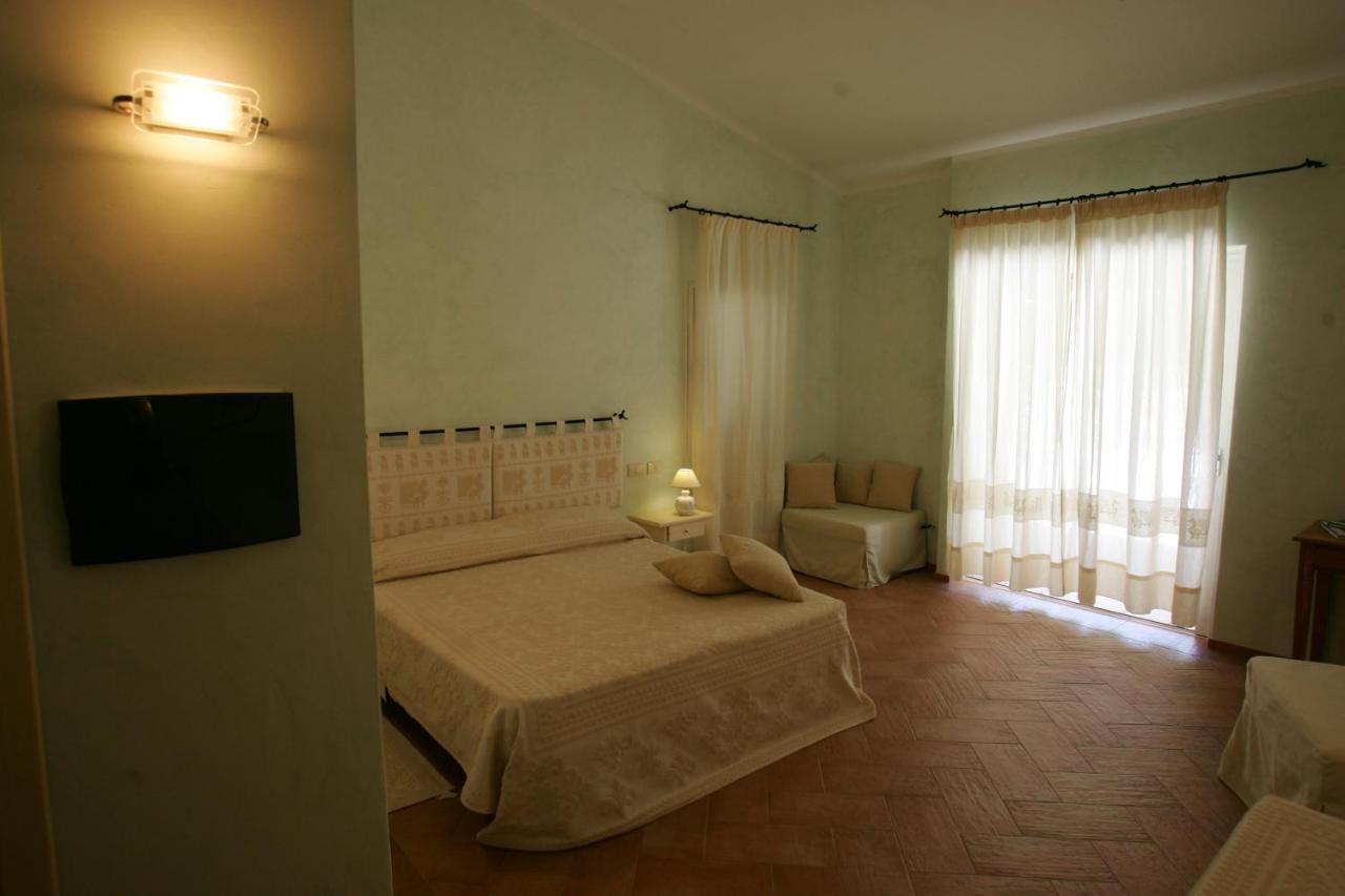 Lu Pastruccialeddu Hotel Arzachena Luaran gambar
